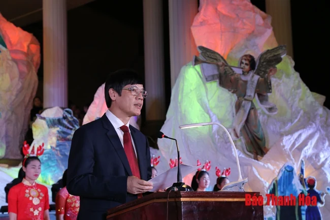 Chủ tịch UBND tỉnh Nguyễn Đình Xứng dự Lễ Giáng sinh năm 2018