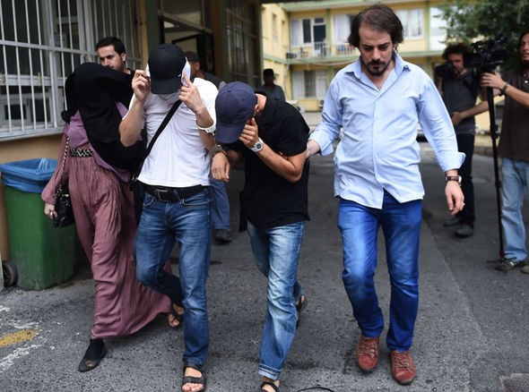 Thổ Nhĩ Kỳ bắt giữ 30 phần tử IS âm mưu tấn công dịp Năm Mới