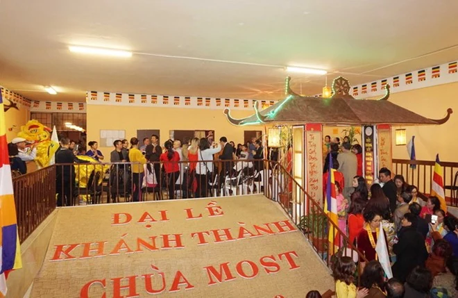 Khánh thành Trung tâm văn hóa Phật giáo của người Việt tại Séc