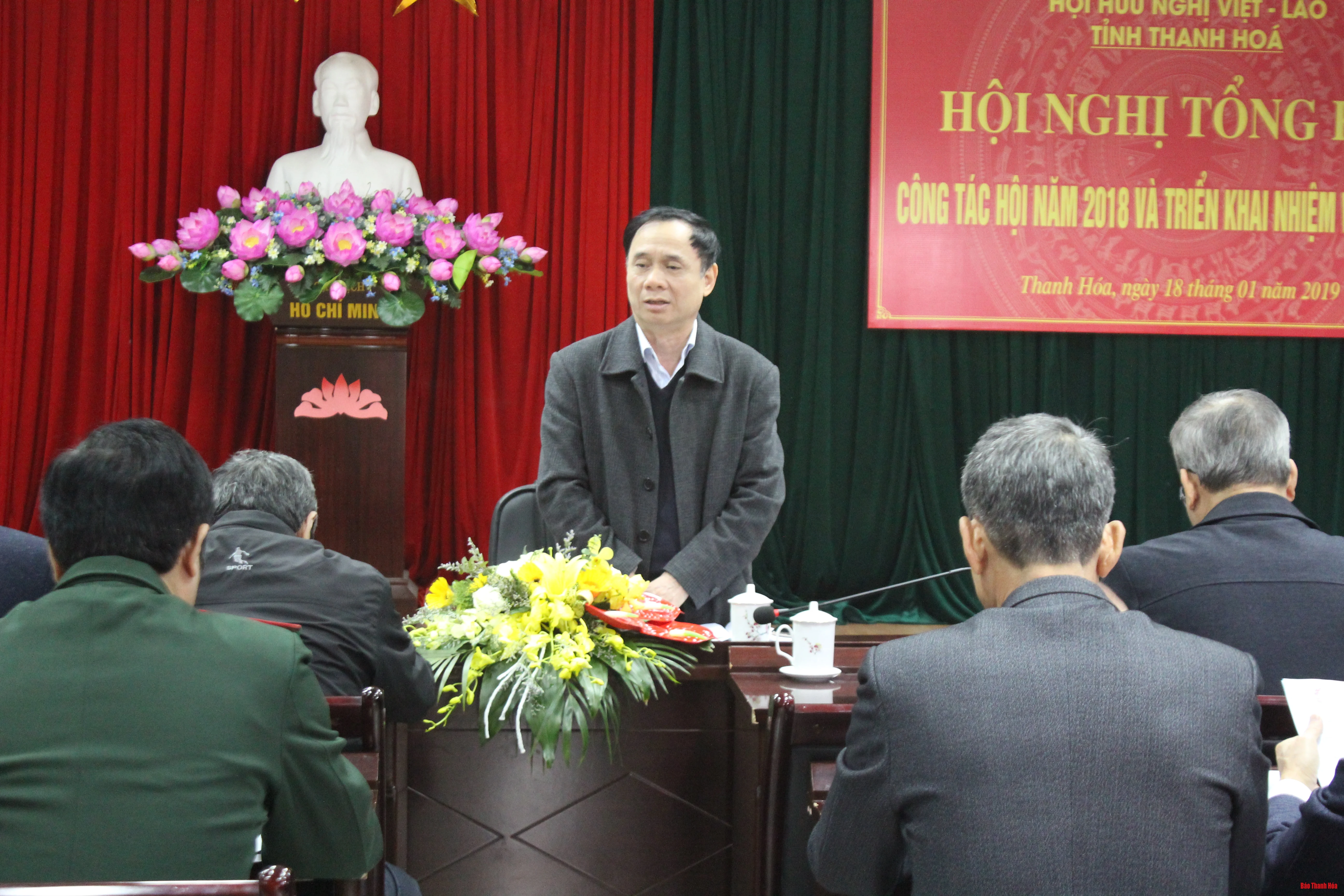 Nhiều hoạt động phát triển quan hệ hữu nghị Việt - Lào
