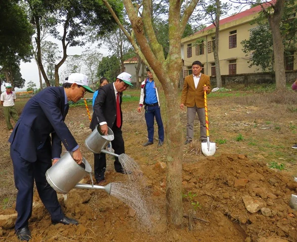 Phát động Tết trồng cây “ Đời đời nhớ ơn Bác Hồ” Xuân Kỷ Hợi 2019