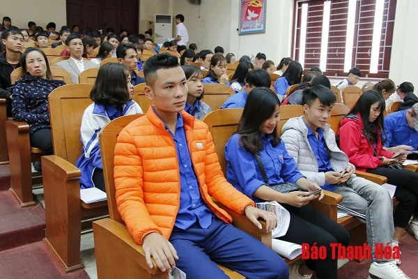Sôi động ngày hội việc làm Huyện Như Xuân năm 2019