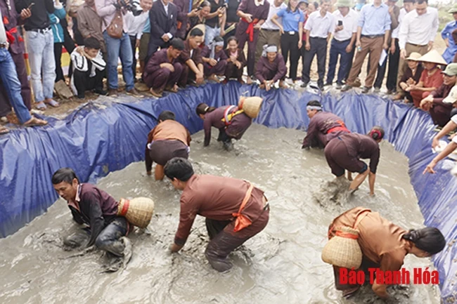 Lễ khai ấn đền thờ Trần Hưng Đạo (xã Hà Dương, Hà Trung) xuân Kỷ Hợi 2019