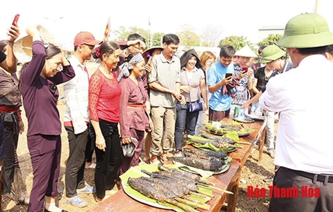 Lễ khai ấn đền thờ Trần Hưng Đạo (xã Hà Dương, Hà Trung) xuân Kỷ Hợi 2019