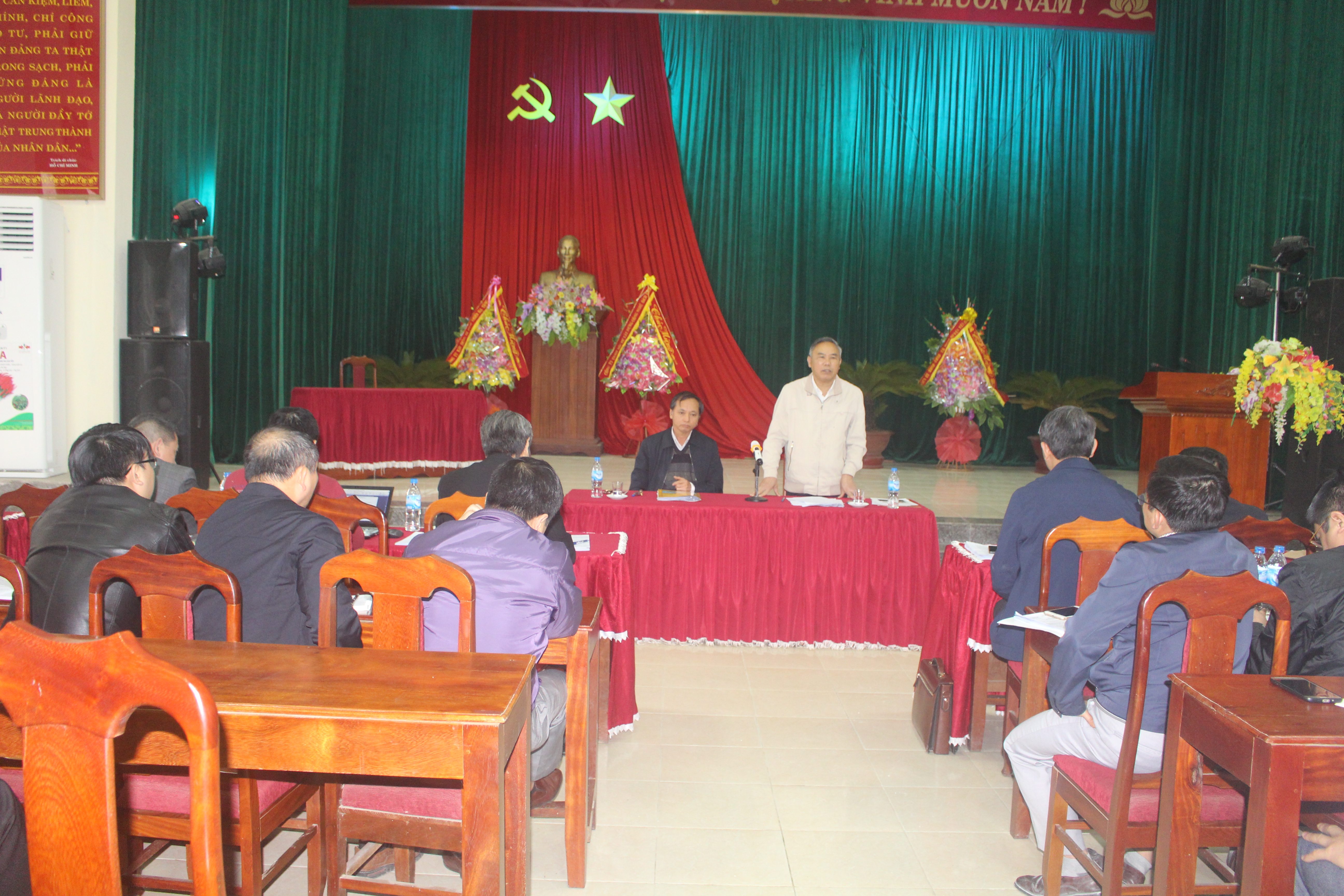 Đoàn công tác Bộ Nông nghiệp và Phát triển nông thôn kiểm tra, chỉ đạo công tác phòng chống dịch tả lợn châu Phi