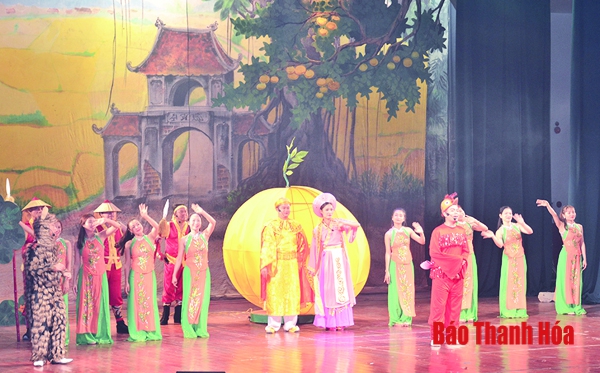 Nhà hát ca múa kịch Lam Sơn công diễn vở kịch sân khấu thiếu nhi “Tấm Cám”