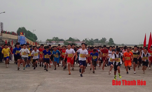 Hơn 200 vận động viên tham dự Giải Việt dã huyện Hậu Lộc lần thứ XXIII