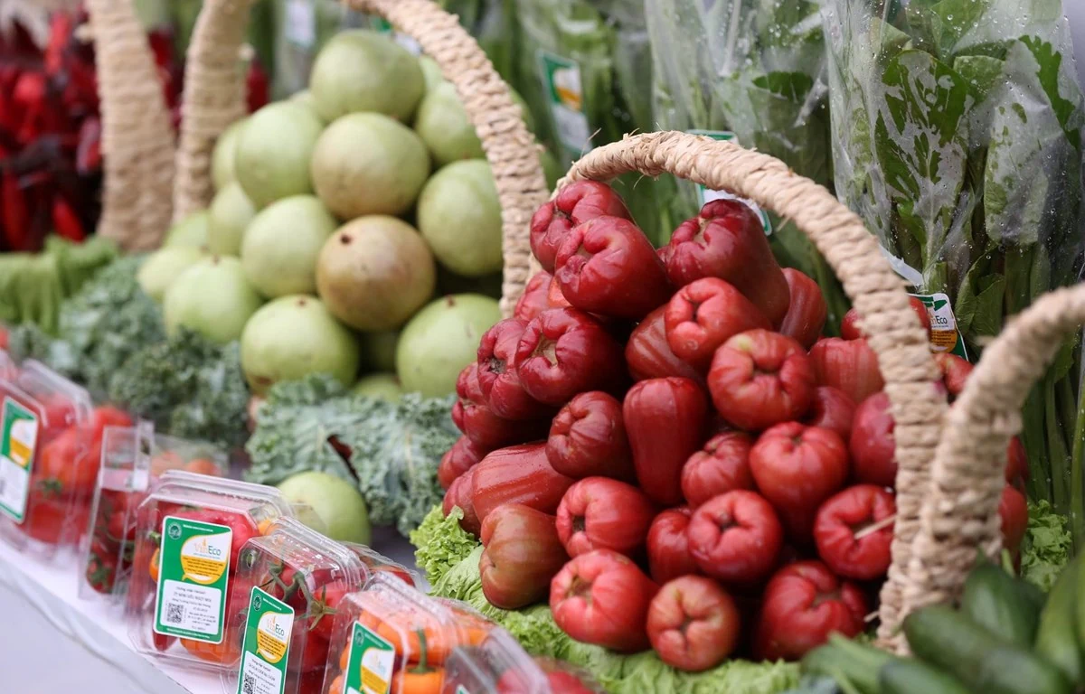 Các mặt hàng thực phẩm đồng loạt xuống giá, CPI tháng 3 giảm 0,21%