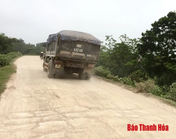 Mặt đê sông Chu, sông Mã: Nhiều đoạn xuống cấp nghiêm trọng