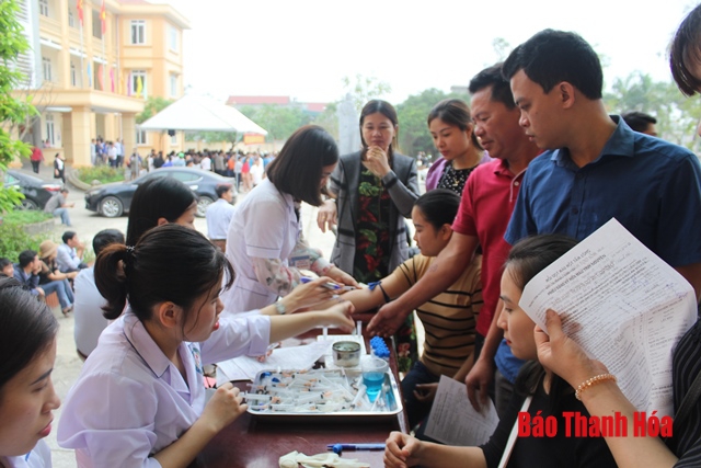 Huyện Quảng Xương: Hơn 1.400 người tham gia hiến máu tình nguyện