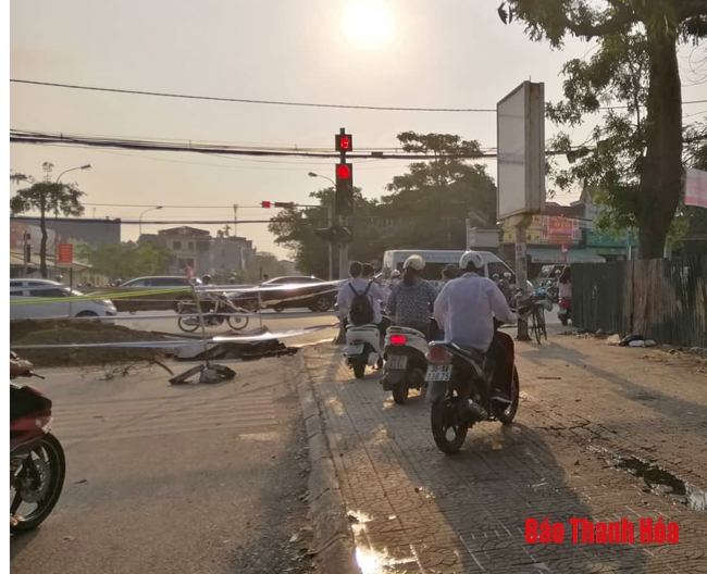 Tiến hành sửa chữa điểm sụt lún tại đầu đường Đội Cung, TP Thanh Hóa