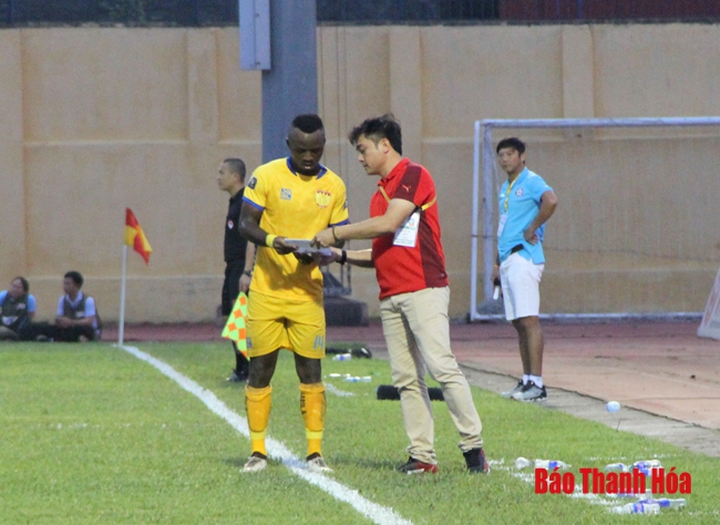 HLV Nguyễn Đức Thắng: Tôi mừng vì sự tiến bộ của các cầu thủ trẻ Thanh Hóa