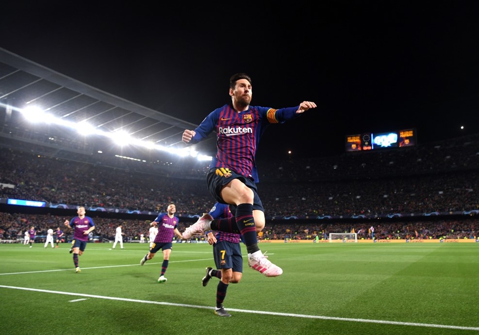 Messi chói sáng, Barca tiễn MU rời Champions League