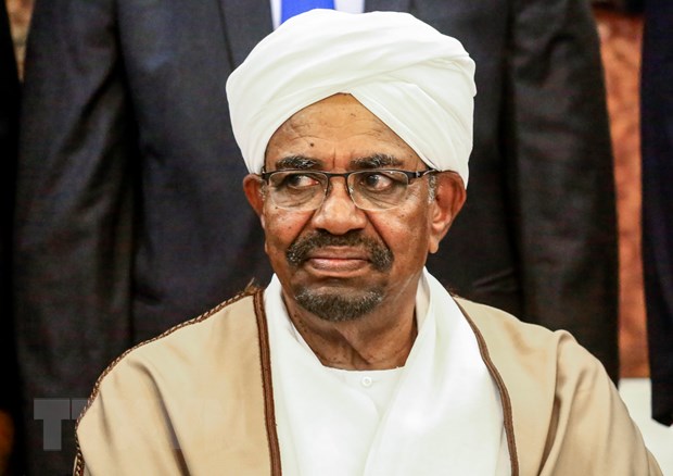Cựu Tổng thống Sudan Omar al-Bashir bị chuyển đến nhà tù