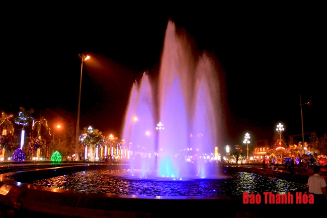 “Bữa tiệc ánh sáng” ấn tượng tại Quảng trường Lam Sơn
