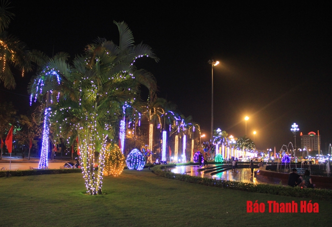 “Bữa tiệc ánh sáng” ấn tượng tại Quảng trường Lam Sơn
