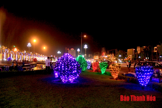 “Bữa tiệc ánh sáng” ấn tượng tại Quảng trường Lam Sơn