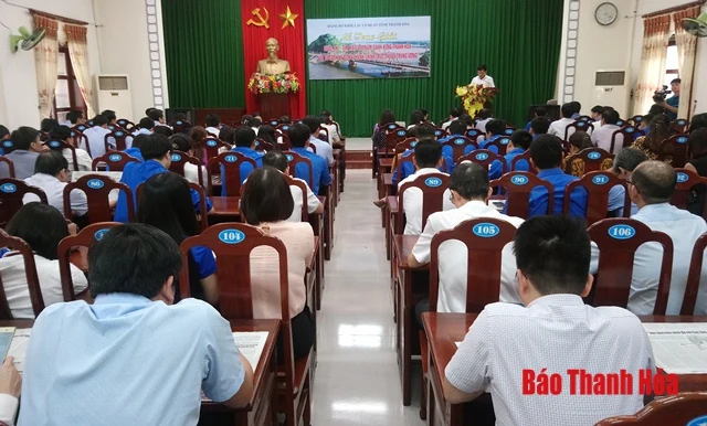 Đảng ủy Khối các cơ quan tỉnh: Trao giải cuộc thi “Tìm hiểu 990 năm Danh xưng Thanh Hóa với tư cách là đơn vị hành chính trực thuộc Trung ương”