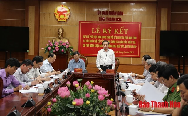 Ký kết quy chế phối hợp giám sát, kiểm tra, kịp thời ngăn chặn các hoạt động khai thác cát, sỏi trái phép