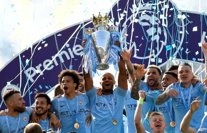 Man City nâng Cup vô địch Anh lần thứ tư trong bảy năm