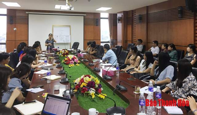 35 phóng viên được bồi dưỡng nâng cao kỹ năng thực hiện phỏng vấn, viết bài chân dung