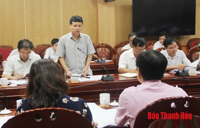 Thảo luận cơ chế, chính sách khuyến khích tích tụ, tập trung đất đai, phát triển nông nghiệp quy mô lớn, công nghệ cao
