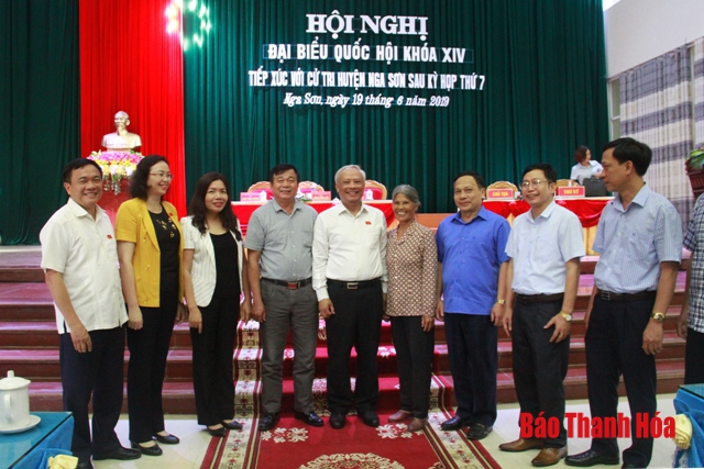Đoàn ĐBQH Thanh Hóa tiếp xúc cử tri huyện Nga Sơn