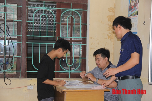 Phó Chủ tịch UBND tỉnh Phạm Đăng Quyền kiểm tra công tác chuẩn bị cho kỳ thi THPT quốc gia