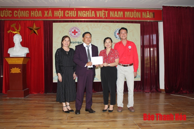 Đẩy mạnh hợp tác giữa Hội Chữ thập đỏ tỉnh Thanh Hóa và Hội Chữ thập đỏ tỉnh Hủa Phăn