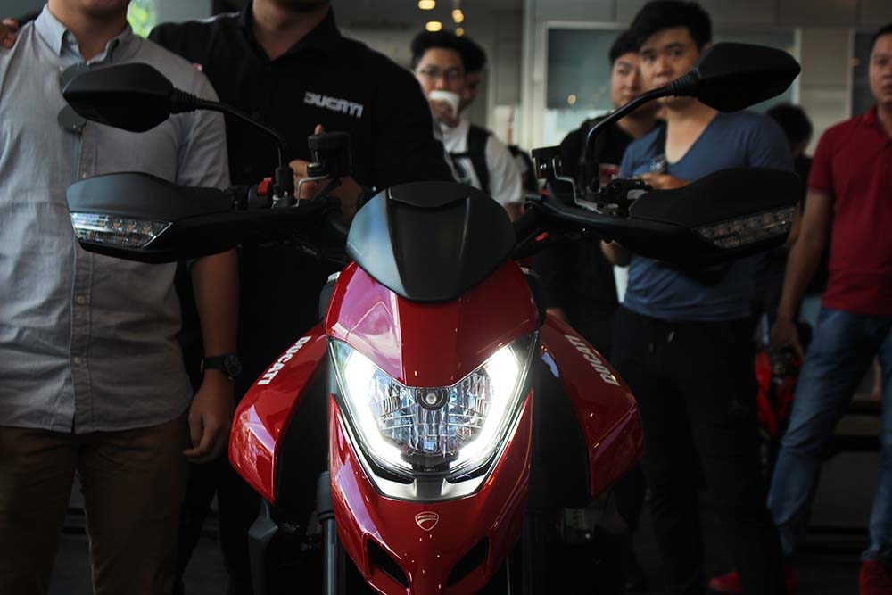 Ducati Hypermotard 950 - môtô Italy nhập Thái giá 460 triệu