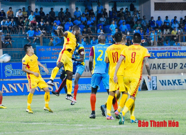 Vòng 14 V.League 2019: Ngược dòng ấn tượng, Thanh Hóa nhấn chìm Sanna Khánh Hòa BVN