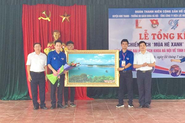 Huyện Như Thanh: Tổng kết chiến dịch “mùa hè xanh”, bàn giao công trình thanh niên