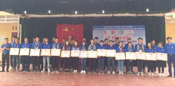 Huyện Như Thanh: Tổng kết chiến dịch “mùa hè xanh”, bàn giao công trình thanh niên