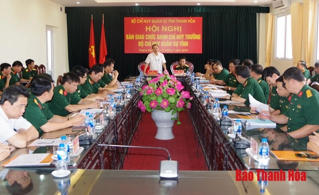 Bàn giao chức danh Chỉ huy trưởng Bộ CHQS tỉnh Thanh Hóa