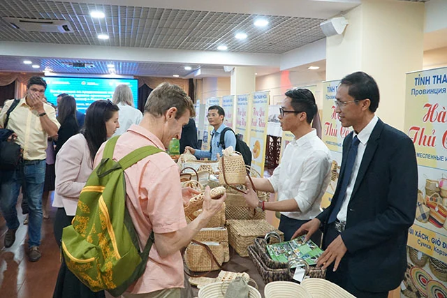 Đoàn cán bộ cấp cao tỉnh Thanh Hoá làm việc tại Liên bang Nga