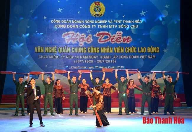 Sôi nổi hội diễn văn nghệ quần chúng Công ty TNHH MTV sông Chu