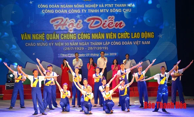 Sôi nổi hội diễn văn nghệ quần chúng Công ty TNHH MTV sông Chu