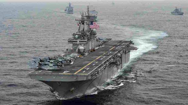 Tướng Mỹ: Tàu chiến đã bắn hạ 2 máy bay không người lái Iran
