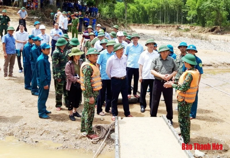 Đồng chí Trưởng Ban Tổ chức Trung ương Phạm Minh Chính thăm, kiểm tra công tác khắc phục hậu quả mưa lũ tại Thanh Hóa