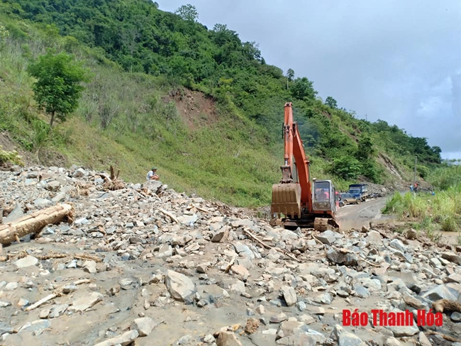 Huyện Mường Lát khẩn trương khắc phục thiệt hại do mưa lũ, ổn định đời sống nhân dân