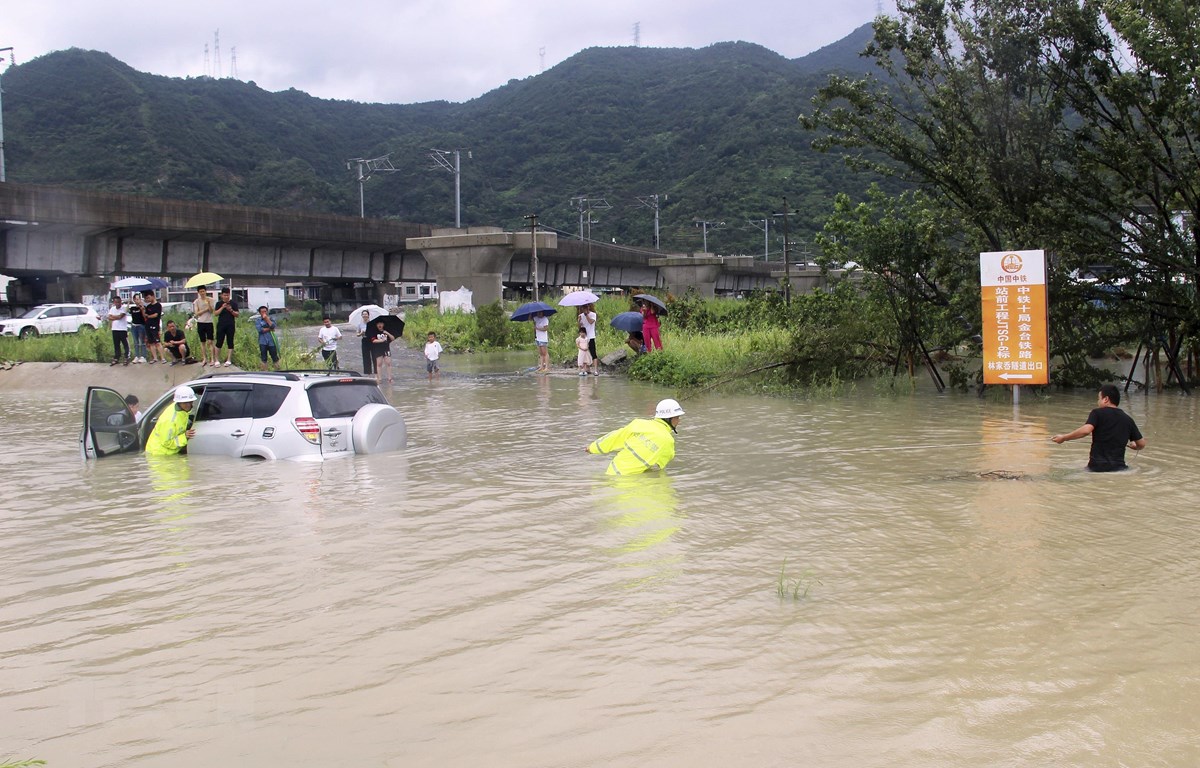 Trung Quốc phân bổ hơn 40 triệu USD cứu trợ bão Lekima