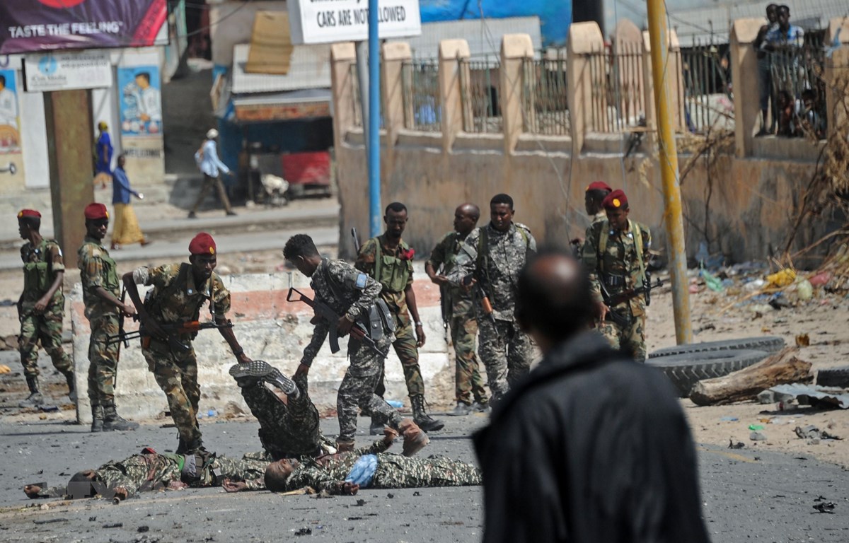 Phiến quân Al-Shabaab tấn công căn cứ quân sự Somalia