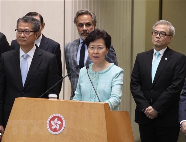 Chính quyền Hong Kong bắt đầu xây dựng nền tảng cho đối thoại