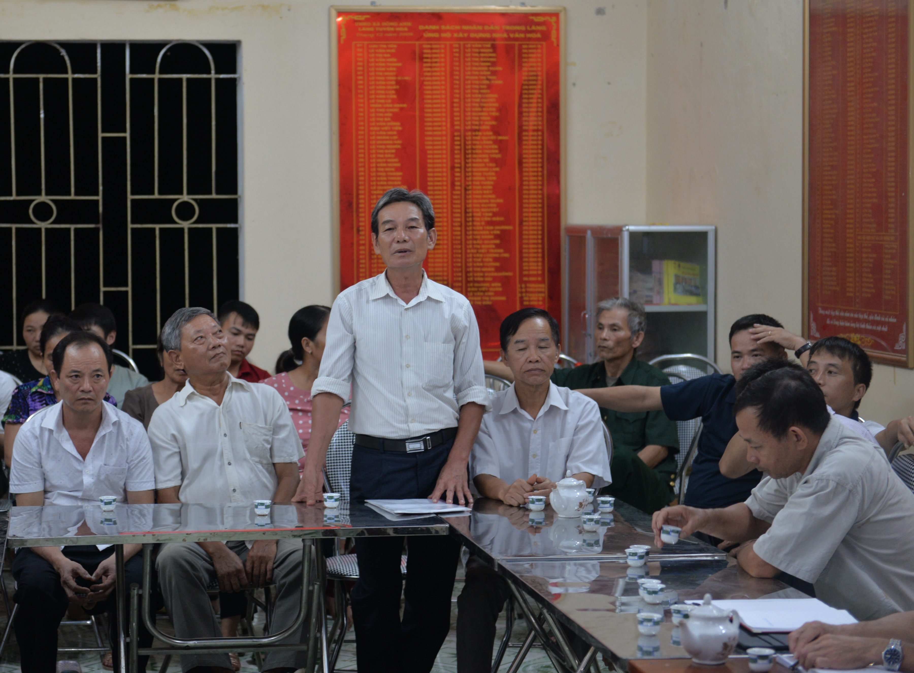 Đồng chí Chủ tịch UBND tỉnh Nguyễn Đình Xứng dự sinh hoạt Chi bộ thôn 1, xã Đông Anh