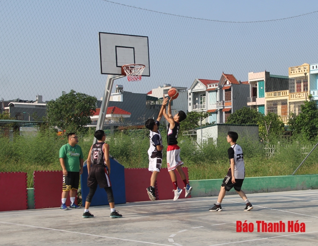 12 đội bóng tranh tài tại giải bóng rổ các câu lạc bộ TP Thanh Hóa 2019