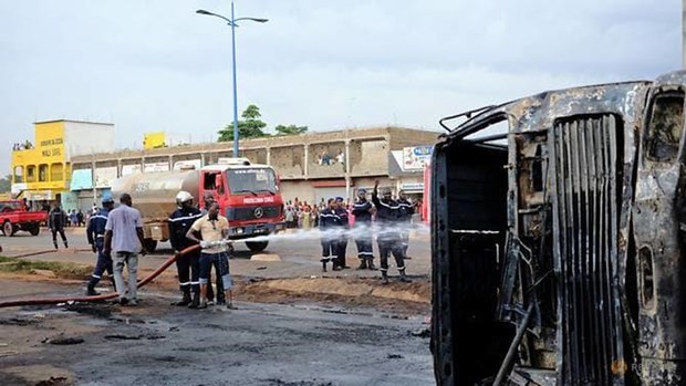 Nổ xe chở dầu tại Mali, khiến hơn 50 người thương vong