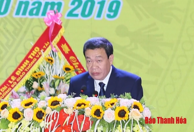 Huyện Thọ Xuân đón Bằng công nhận huyện đạt chuẩn nông thôn mới