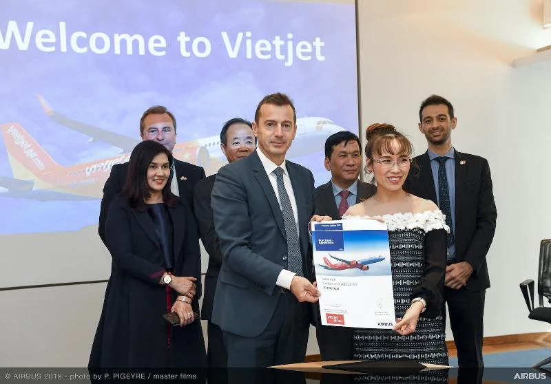 Vietjet và Airbus ký kết hợp đồng đặt mua 20 tàu bay A321XLR