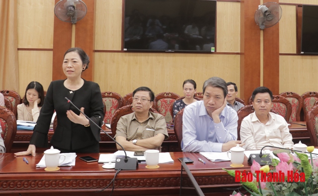 UBND tỉnh tổ chức hội nghị nghe báo cáo, cho ý kiến về một số nội dung quan trọng