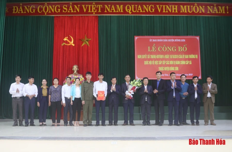 Huyện Đông Sơn công bố Nghị quyết số 786/NQ-UBTVQH14 về sắp xếp các đơn vị hành chính cấp xã